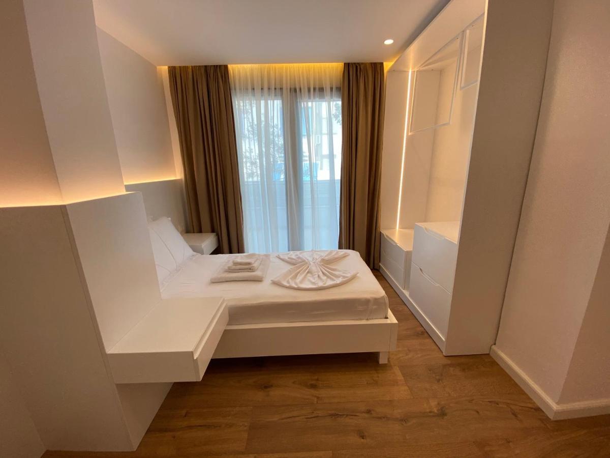 Belleview 2