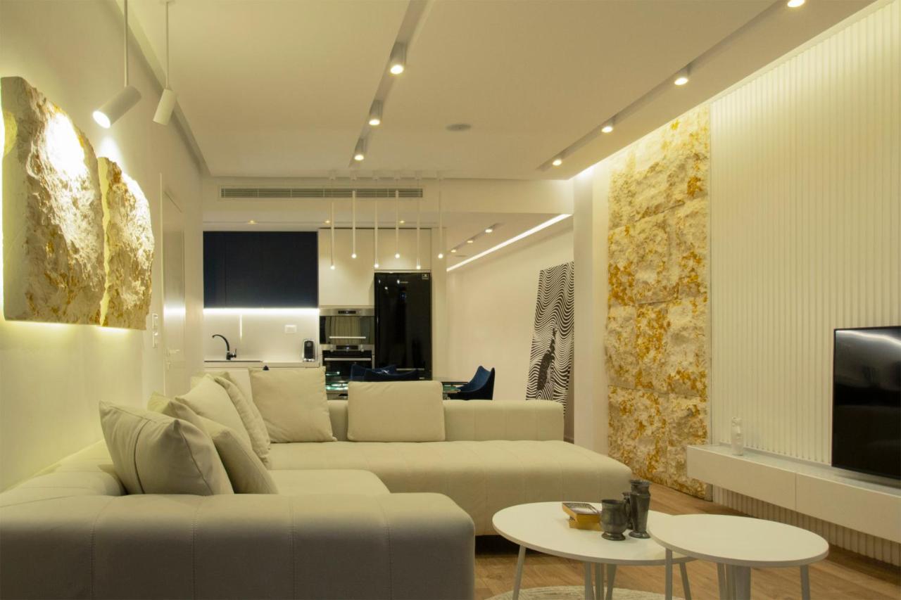 Belleview 2 *