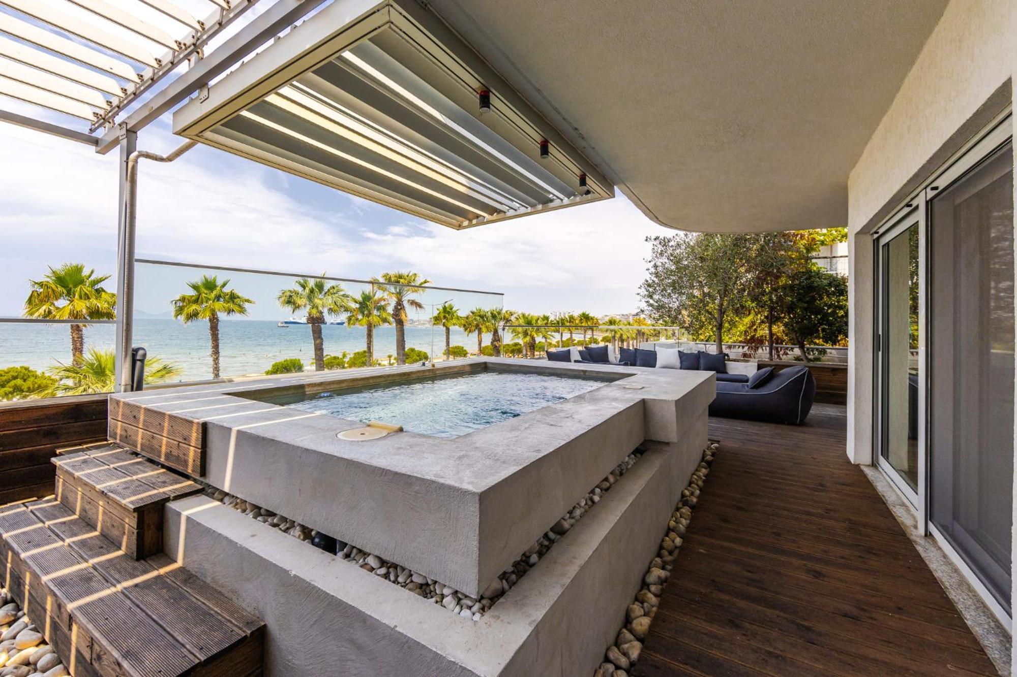 Belleview 2
